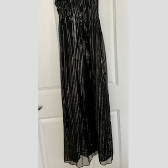 Long Black Flowy Dress With Gold Sparkle - Picture 8 of 8